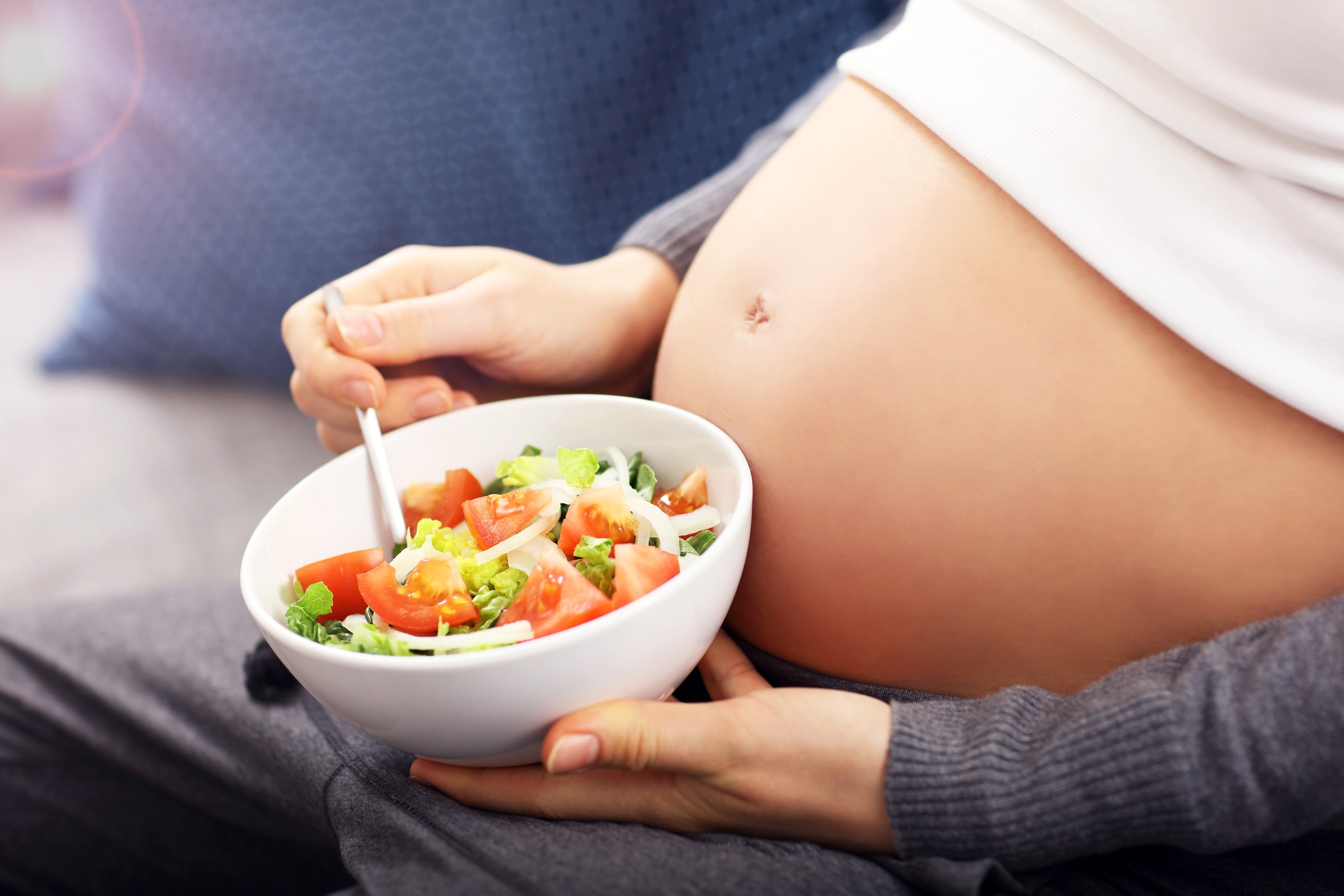 7 Nutrisi Ibu Hamil yang Harus Bunda Ketahui