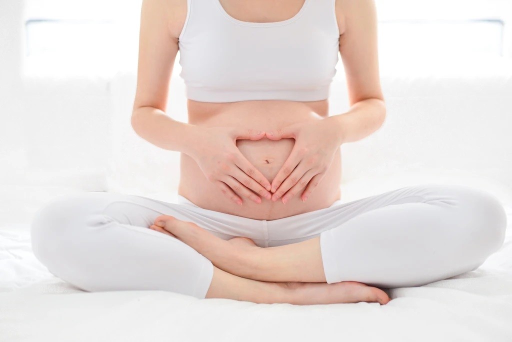 5 Cara Mengatasi Perut Panas Saat Hamil, yang Efektif