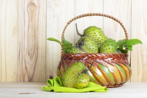 Wajib Tahu! 6 Manfaat Buah Sirsak untuk Ibu Hamil