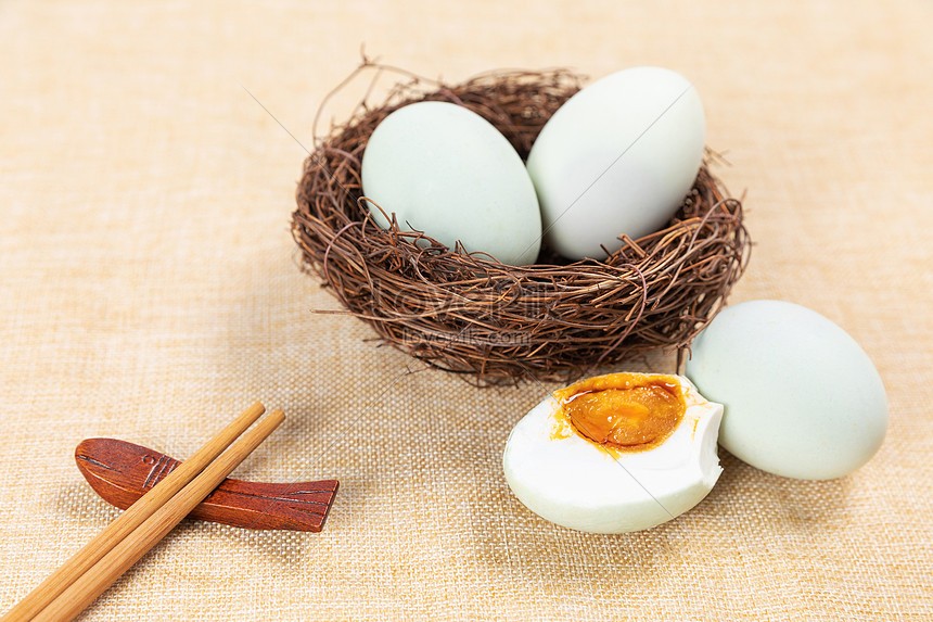 manfaat telur bebek untuk ibu hamil