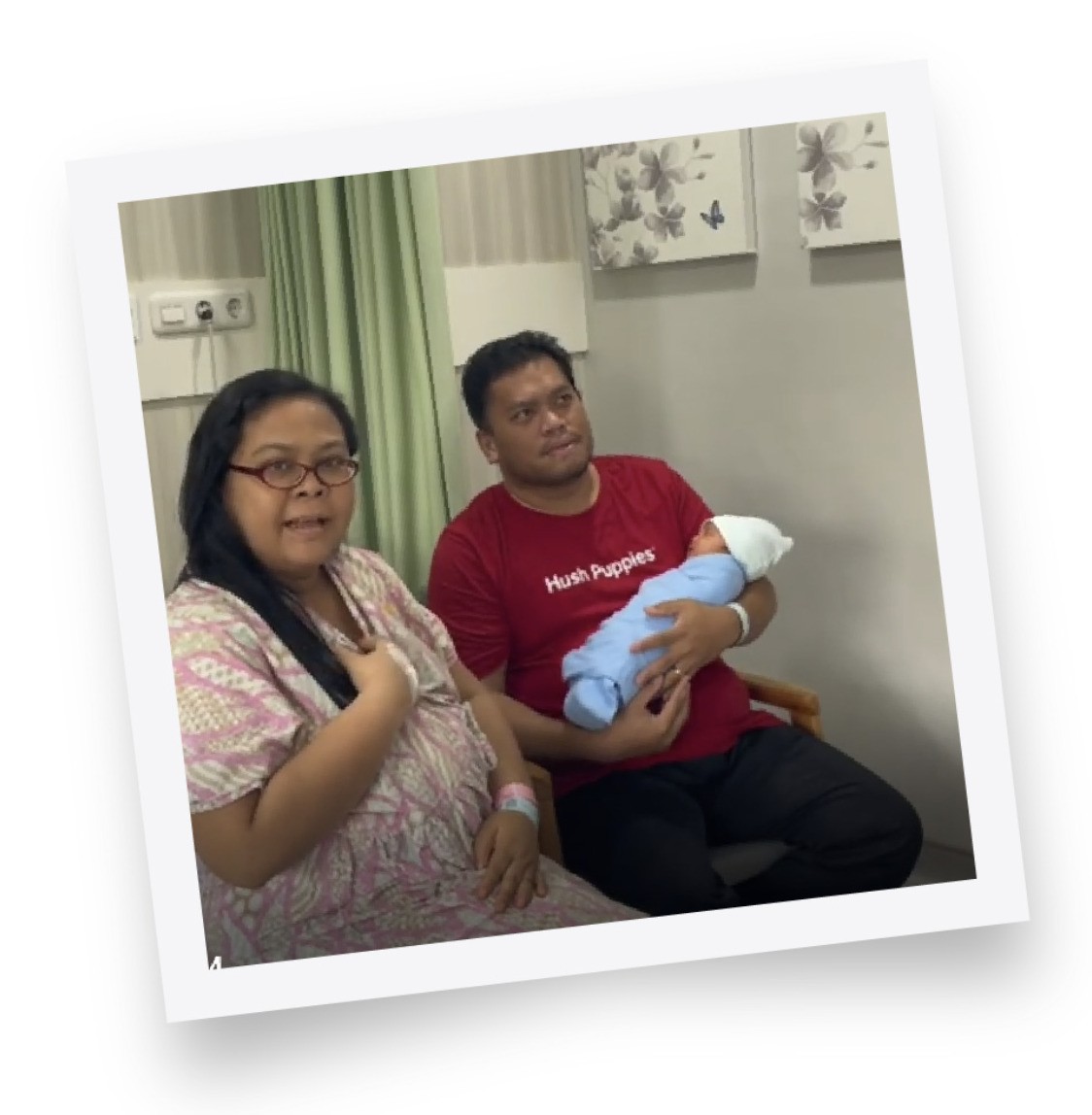 "Kami sudah 10 tahun menanti untuk diberi momongan, dan Puji Tuhan, dengan Morula dan bantuan dr. Arie Polim, anak pertama kami lahir.” <br> Mom Juanita