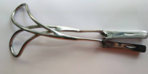 Melahirkan dengan Forceps: Prosedur, Manfaat, dan Risikonya