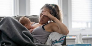 Ketahui Gejala Depresi Pasca Melahirkan, Jangan Diabaikan!