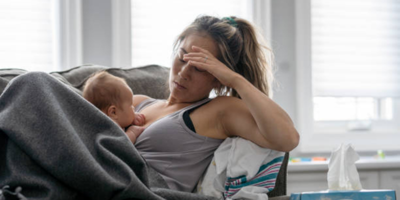 Ketahui Gejala Depresi Pasca Melahirkan, Jangan Diabaikan!