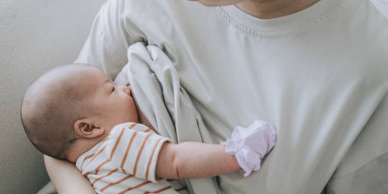 Posisi Menyusui yang Nyaman