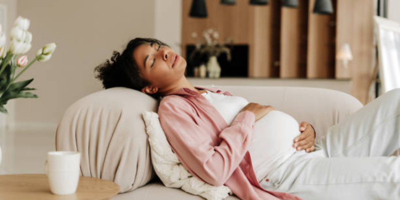 Hindari 7 Hal Ini di Trimester Ketiga Kehamilan, Moms!