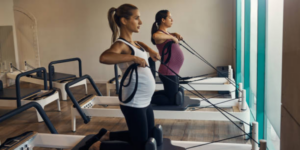 Manfaat Pilates Saat Hamil & Tips Aman untuk Ibu