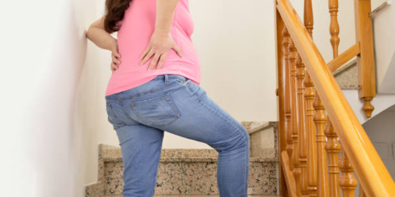 Apakah Aman Ibu Hamil Naik Turun Tangga