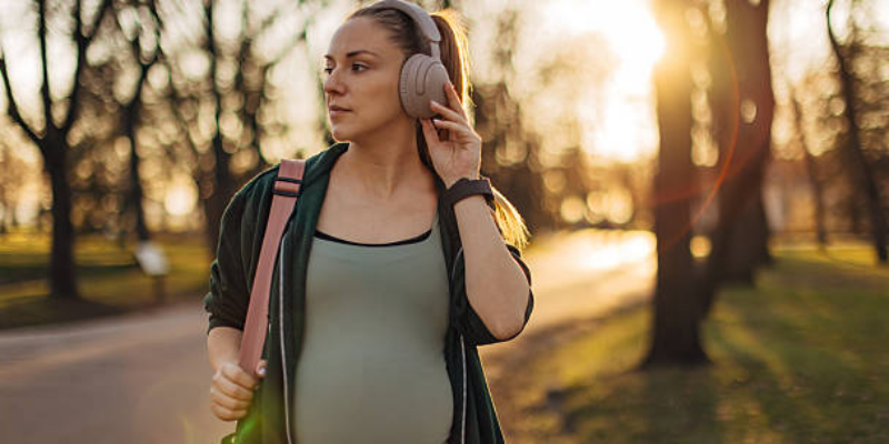 Amankah Ibu Hamil Lari Pagi