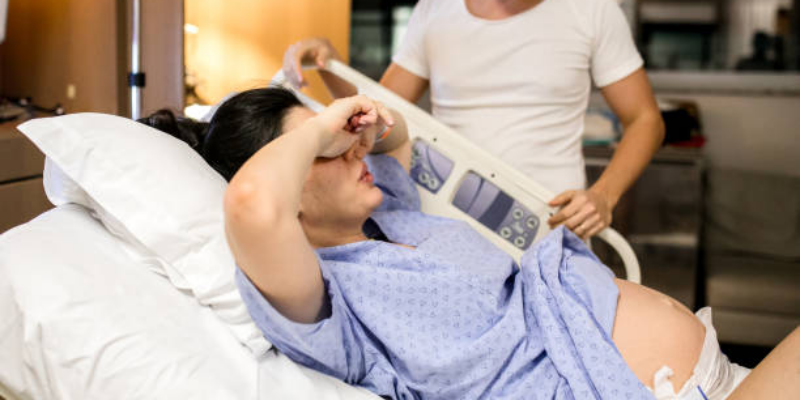 Teknik Latihan Pernapasan Saat Melahirkan