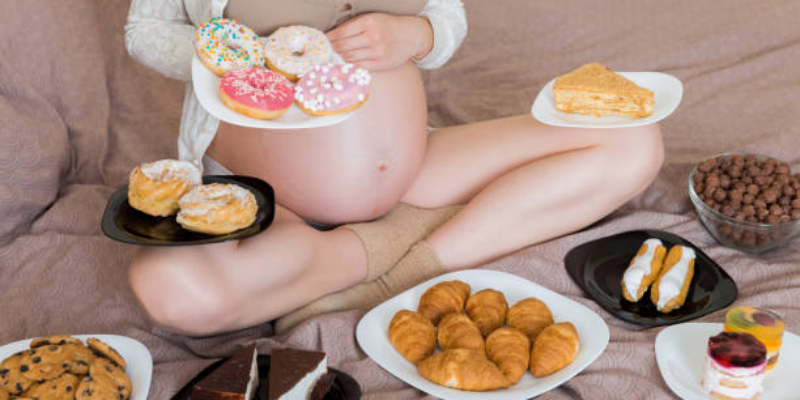 Hindari 9 Makanan Ini Menjelang Persalinan