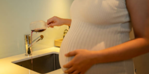 Bahaya Konsumsi Alkohol Saat Hamil, Apa Dampaknya?