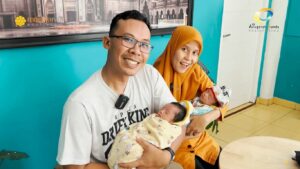 Perjalanan 7 Tahun Menjemput Mimpi : Kisah Haru Kelahiran Bayi Kembar Mom Wenni & Dad Imam